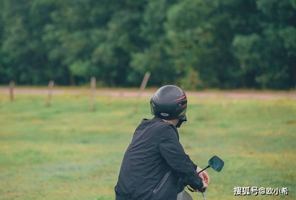 欧美摩托帅哥图片大全,欧美街头摩托帅哥风采集锦